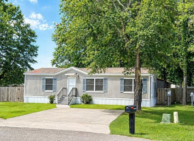 33114 Mckinley Cir — Forest West 02