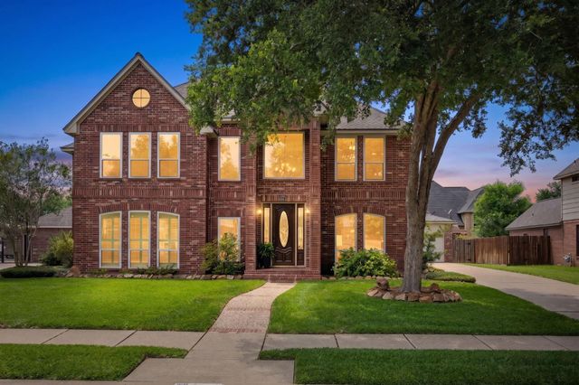 2211 Walnut Grove Ln — Pecan Grove Plantation