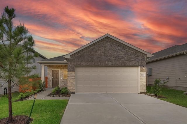 306 Shady Cedar Hill Ln — Pines/Seven Coves Sec 3