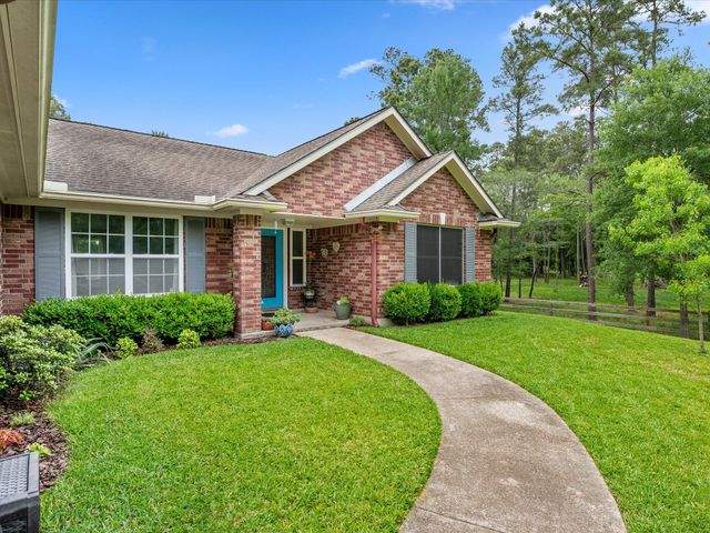 605 Pelican St — Clear Creek Forest