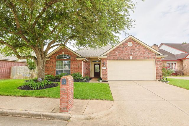 2907 Highland Lakes Dr — Quail Valley Thunderbird
