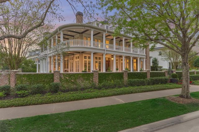 22 E Shore Dr — Wdlnds Lake Woodlands East Sho