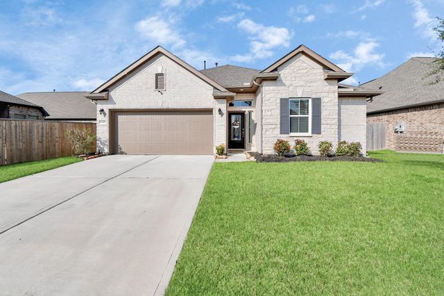 8419 Sunset Horizon Dr — Hunters Crk Sec 8