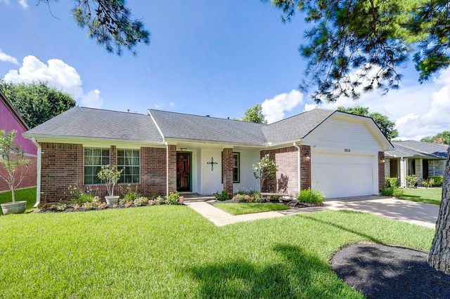 19214 Winding Branch Dr — Silvermill