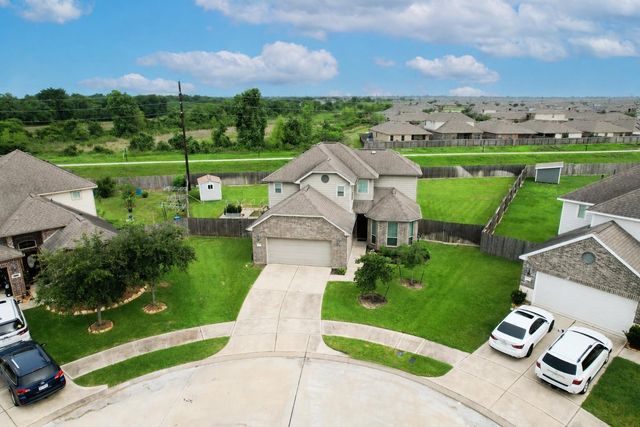2302 Shannon Ct — Olympia Estates