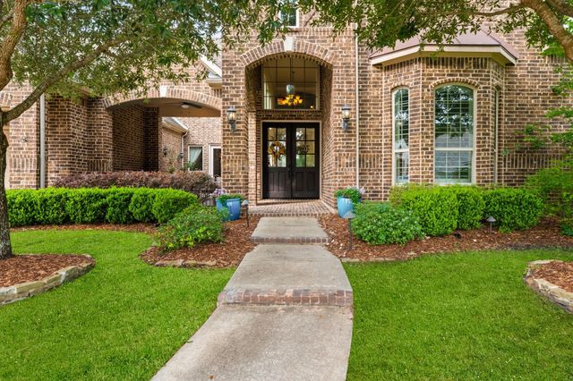 8935 Wandering Willow Dr — Long Meadow Farms