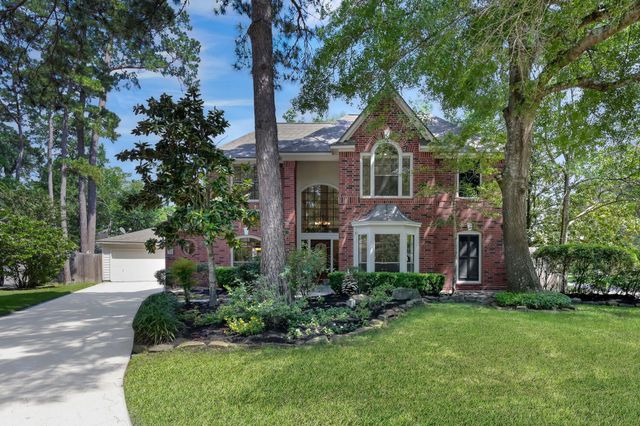 70 Amberglow Ct — Wdlnds Village Cochrans Cr 26