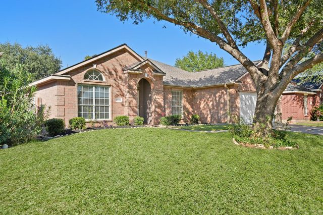 19938 Cresent Creek Dr — Estates Highland Creek 02