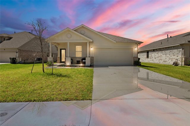 622 Little Cypress Ln — Rain Tree Sec 2