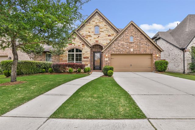 16830 Fowler Pines Dr — Groves