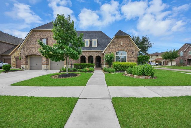 20419 Salida Creek Cir — Cypress Crk Lakes