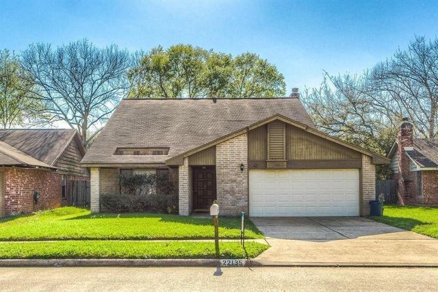 22135 Birch Valley Dr — Creekstone