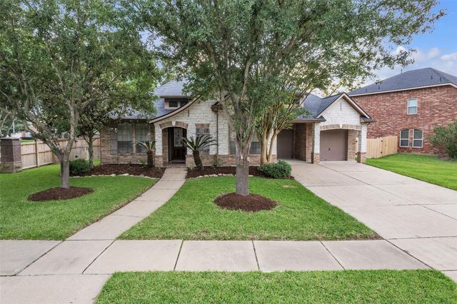 5923 Scarlett Bay Ct — Grand Lakes Ph Three Sec 8