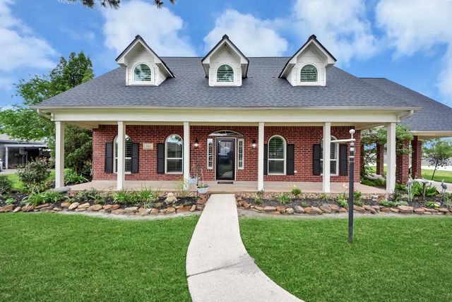 3002 Kathleen Dr — Crown Colony