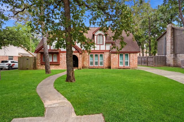 2051 Shadow Rock Dr — Woodland Hills Village