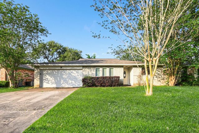 16923 Blackhawk Blvd — Forest Bend 6