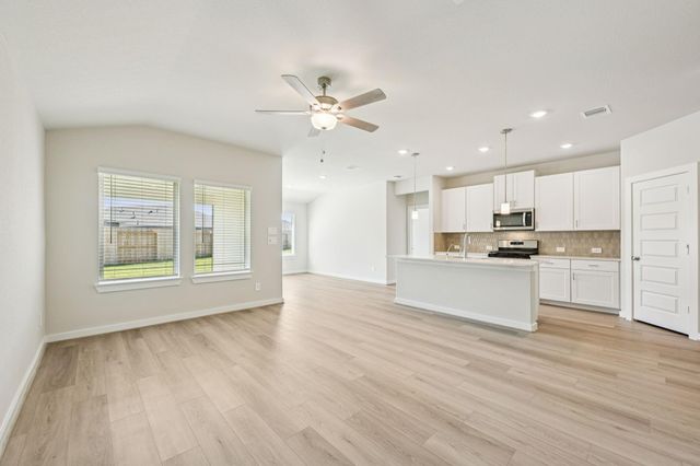5108 Redbud Valley Dr — Massey Oaks Village