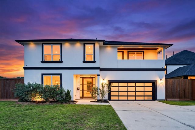 4429 Ella Blvd — Oak Forest Sec 03