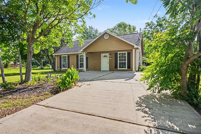 326 S Bell Dr — W J Jones Surv