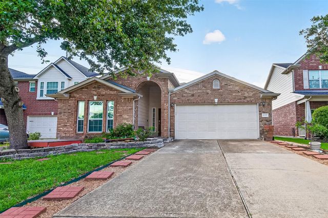 16715 Mackenzie Mesa Dr — Champions Trail