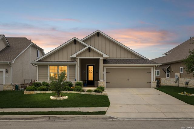 8733 Stackstone — THE CROSSVINE