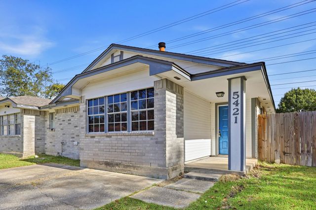 5421 Diane Ct — Postwood Sec 05