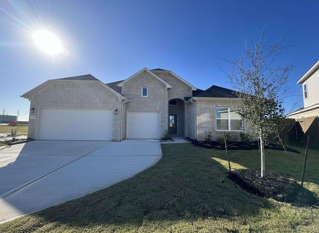 1048 Apple Ridge Rd — Grand Magnolia