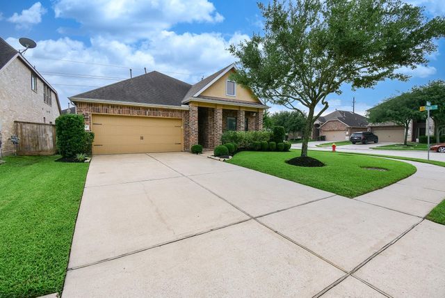 24347 Piazza Dr — Lakes Of Bella Terra