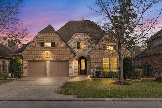 3131 N Cotswold Manor Dr — Barrington