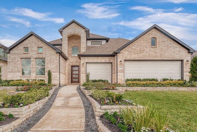 1061 Apple Ridge Rd — Grand Magnolia
