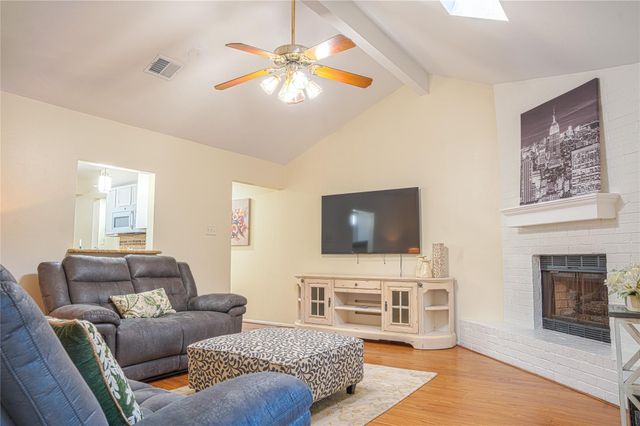 36 S High Oaks Cir S — Wdlnds Village Grogans Ml 38