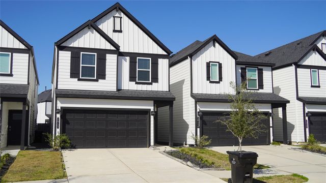 2913 Crown Gate Dr — City Gate Sec 7