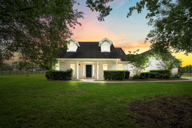 11027 Spell Rd — Tomball
