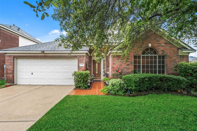 4954 Winding Timbers Cir — Timber Forest