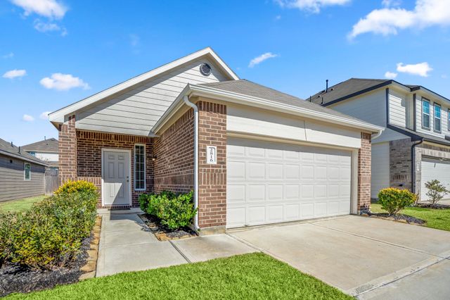 2816 Madison Dr — Madison Bend