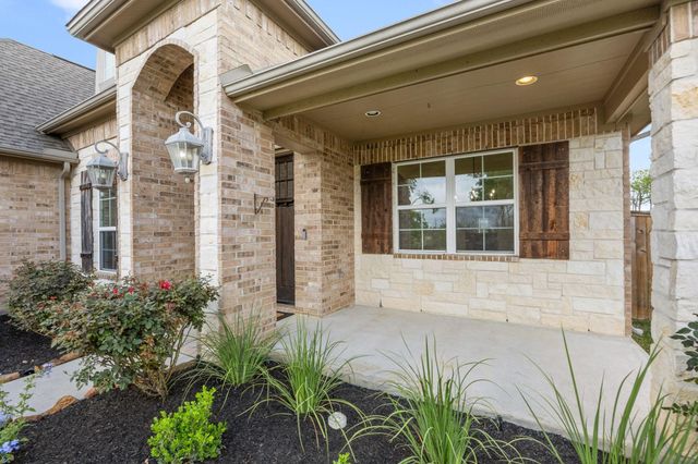 18843 Maverick Ranch Rd E — Ranch Crest 03