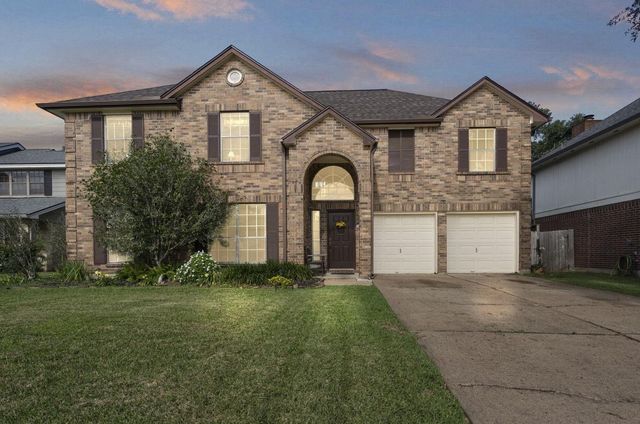 611 Woodlake Cir — Sugarmill