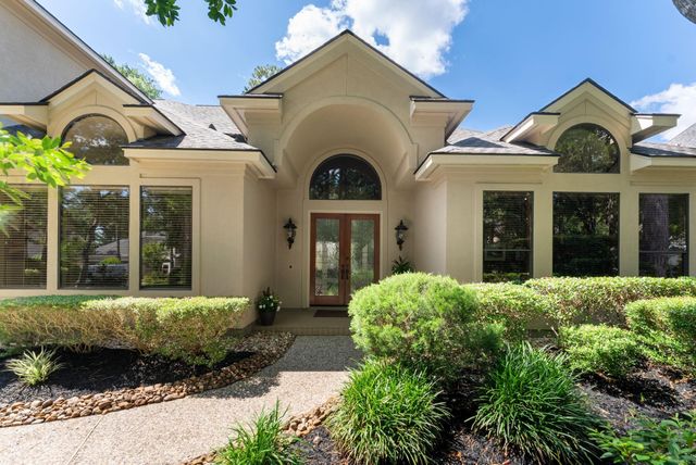 326 S Silvershire Cir — Wdlnds Village Cochrans Cr 43