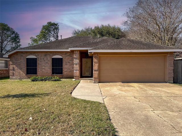 4330 Glen Avon Dr — Village Grove Sec 01