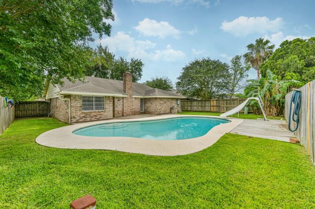 2230 E Clare St — Erin Glen