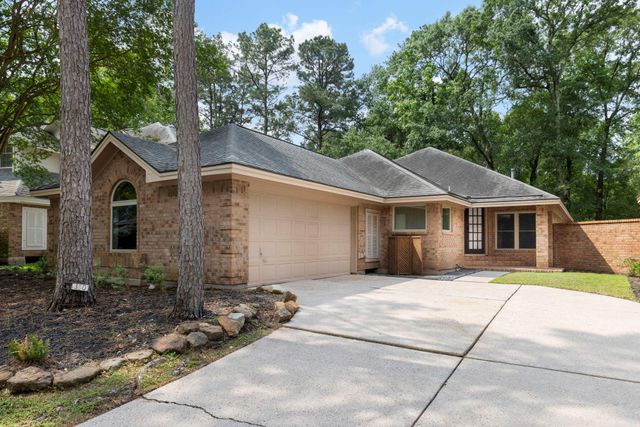 30 Cedar Chase Pl — Wdlnds Village Cochrans Cr 06