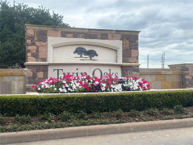 7218 Branford Park Ln — Twin Oaks Village Sec 1