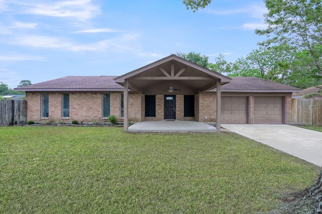 29318 Waltham St — Fox Run