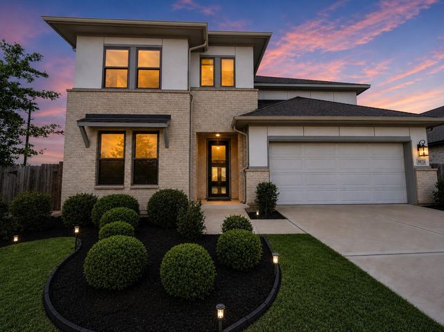8826 Winters Edge Rd — Grand Mission Estates Sec 30