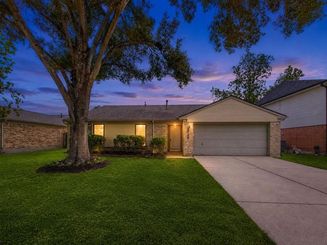 2709 Merrimac Dr — The Landing