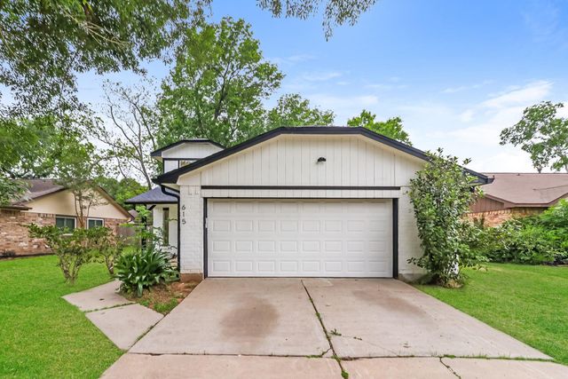 615 Old Colony Dr — The Grove Sec 1