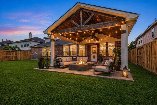 4438 W Maple Dr — Autumn Lakes Sec 01