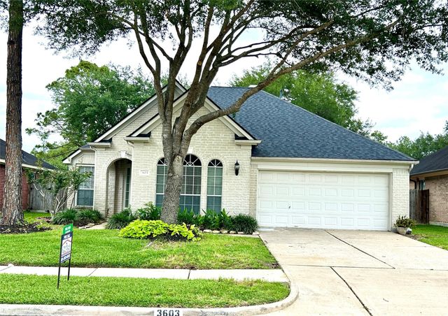 3603 Paigewood Dr — Sedgefield Sec 1-2-3 At Silver