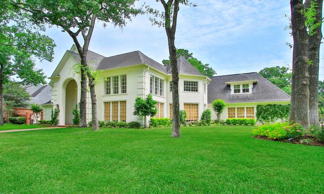 8515 Tranquil Park Dr — Champion Forest