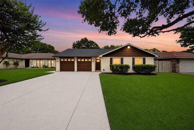 9418 Kilrenny Dr — Memorial Chase